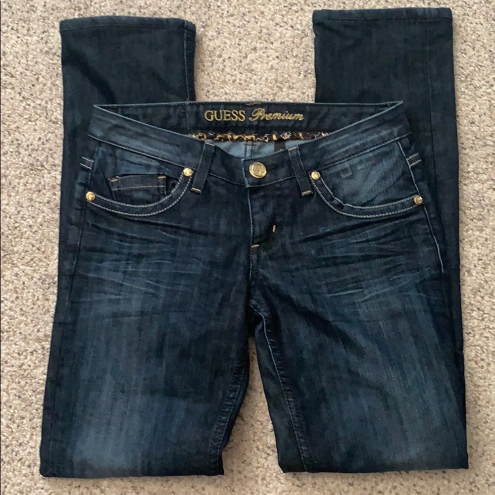 Guess Premium